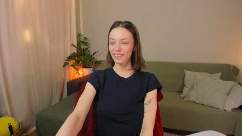  cassandra  online show from March 22, 10:35 pm