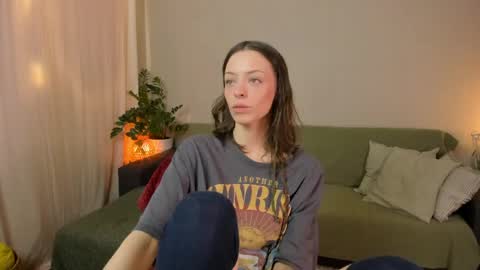  cassandra  online show from March 23, 5:50 pm