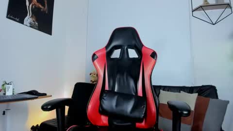 Matheo Brown online show from March 4, 11:32 pm