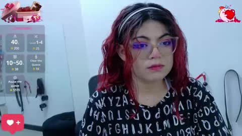 Snapshot of cat_white chatting on February 19, 12:55 pm Cata online show from February 19, 12:55 pm