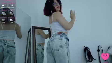 Snapshot of cat_white chatting on September 17, 6:31 pm Cata online show from September 17, 6:31 pm
