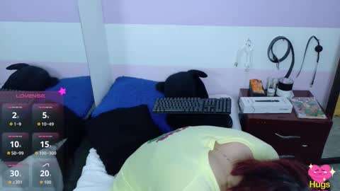 Snapshot of cat_white chatting on October 15, 6:41 pm Cata online show from October 15, 6:41 pm