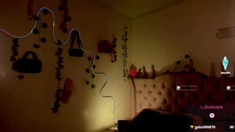 Snapshot of cata__mw chatting on April 22, 7:04 pm cata__mw online show from April 22, 7:04 pm