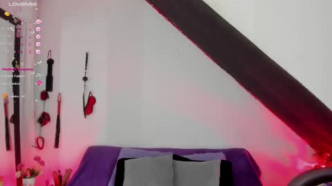 Cata green model independient online show from March 11, 12:44 am