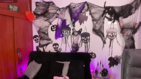 Cata green model independient online show from October 14, 8:09 pm