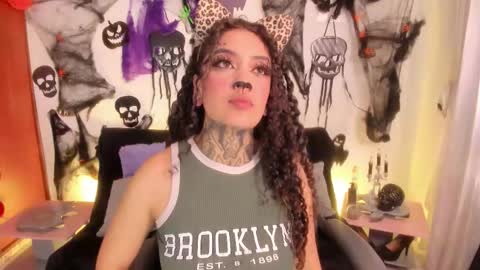 Cata green model independient online show from October 16, 8:21 pm