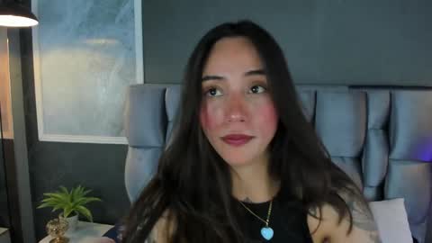 Snapshot of cata_jonees chatting on April 14, 7:42 pm Cata online show from April 14, 7:42 pm