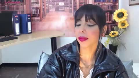 Queen Catalella online show from October 25, 3:58 am