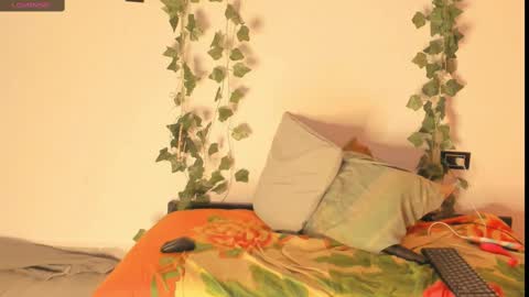 cataleya19__ online show from September 22, 12:07 pm