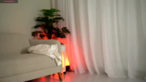Snapshot of cataleya_kirk chatting on March 5, 11:06 am cataleya_kirk online show from March 5, 11:06 am
