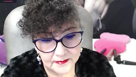 Snapshot of cataleya_mom_ chatting on March 2, 11:53 pm cataleya  online show from March 2, 11:53 pm