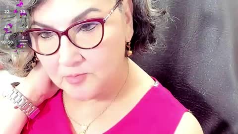 Snapshot of cataleya_mom_ chatting on May 14, 3:57 am cataleya online show from May 14, 3:57 am