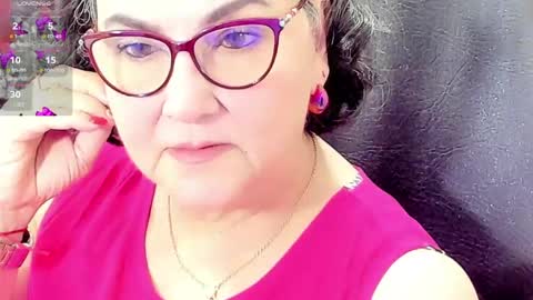 Snapshot of cataleya_mom_ chatting on May 28, 1:36 am cataleya online show from May 28, 1:36 am