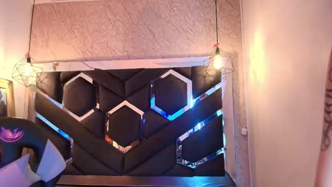 Cataleya online show from November 26, 11:11 am