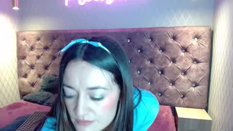 cataleyadamourx online show from January 9, 11:46 am