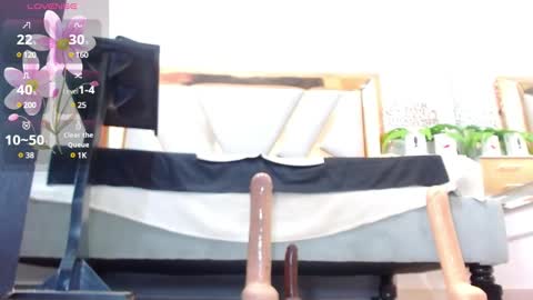 Snapshot of catalillina_love1 chatting on December 15, 4:15 pm Cata online show from December 15, 4:15 pm