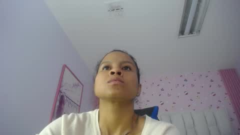 Catalina  online show from January 14, 1:00 am