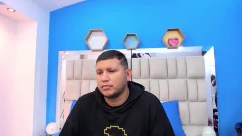 Snapshot of catalina_and_jhon chatting on October 21, 12:28 pm Jhon and Catalina online show from October 21, 12:28 pm