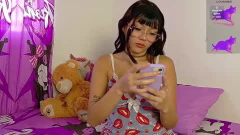 Snapshot of catalina_cutte chatting on September 10, 12:16 pm catalina_cutte online show from September 10, 12:16 pm