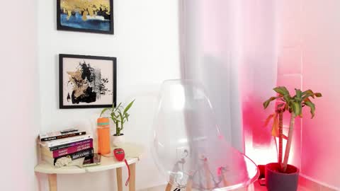 Snapshot of catalina_fontane chatting on October 9, 7:45 pm Catalina online show from October 9, 7:45 pm