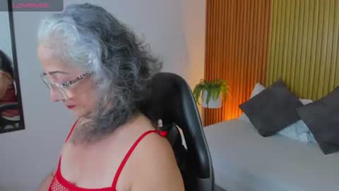 Snapshot of catalina_villan chatting on June 24, 7:02 pm C A T A L I N A online show from June 24, 7:02 pm