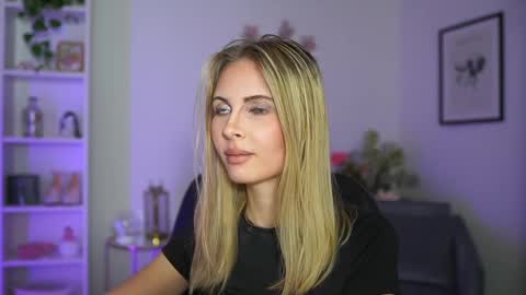 catecrago  online show from February 25, 5:47 pm