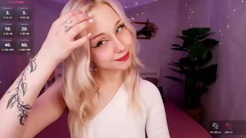 Anna  online show from April 3, 12:30 am