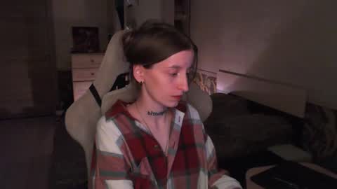 Snapshot of cath_dysphoria_ chatting on June 16, 7:49 pm CATH online show from June 16, 7:49 pm