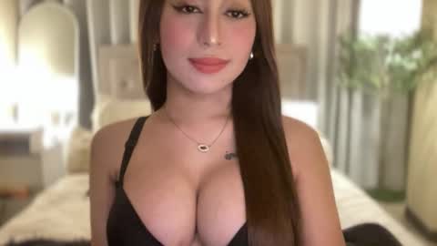Snapshot of cathalina_goddess chatting on October 1, 9:32 pm cathalina harake online show from October 1, 9:32 pm