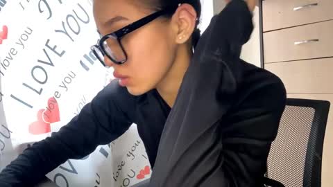 catherinepirs online show from March 27, 8:26 am