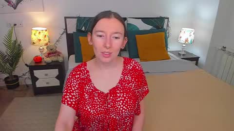 Catrin online show from December 8, 8:20 am