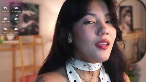 Lee online show from September 23, 5:16 pm