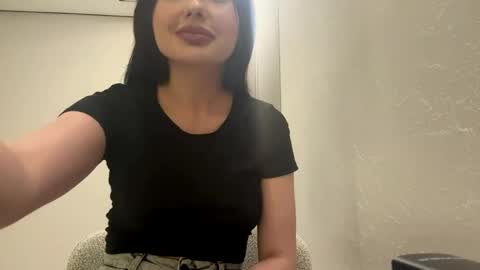 Lisa online show from May 19, 6:36 pm