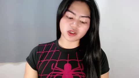 Snapshot of cathy_ho chatting on February 8, 1:58 pm cathy_ho online show from February 8, 1:58 pm