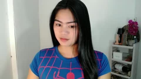 Snapshot of cathy_ho chatting on February 25, 1:54 pm cathy_ho online show from February 25, 1:54 pm