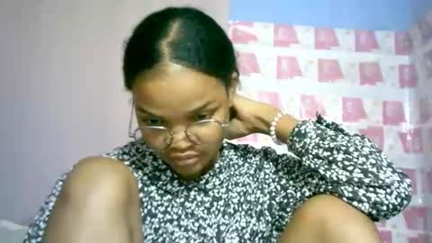 CathyXLisa online show from March 26, 8:42 am