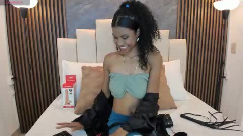catiusca_reyes_03 online show from December 2, 1:28 pm