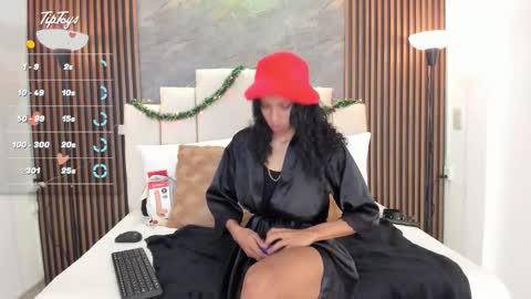 catiusca_reyes_03 online show from December 22, 1:41 pm