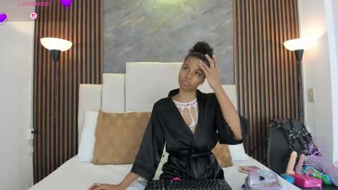 catiusca_reyes_03 online show from March 13, 12:12 pm