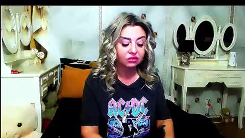 lauren online show from February 2, 6:45 am