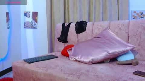 Snapshot of catrina_chan chatting on February 4, 9:53 pm catrina_chan online show from February 4, 9:53 pm