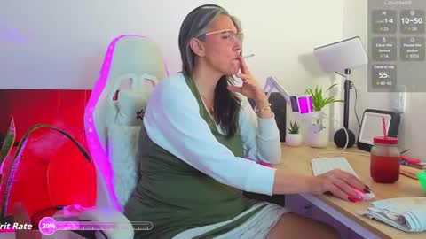 catrina online show from October 12, 11:15 pm