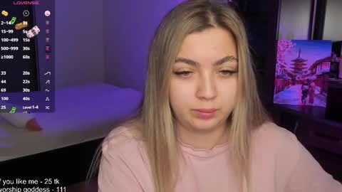 Snapshot of catrinaeuphorina chatting on February 14, 9:21 pm Catrina or just Cat online show from February 14, 9:21 pm