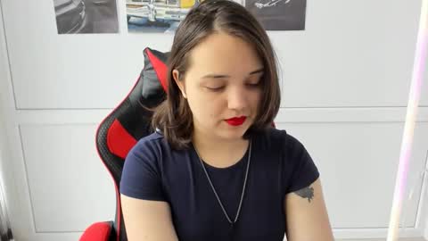 Snapshot of catrine_cute chatting on April 26, 9:18 am Catrine online show from April 26, 9:18 am