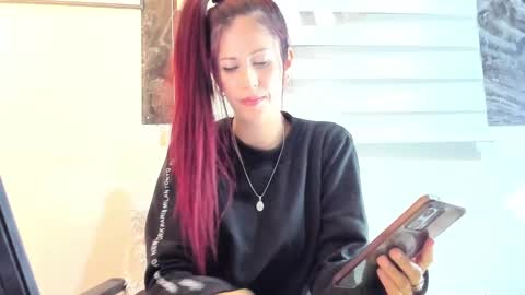 CATT EVANS online show from January 4, 11:27 pm