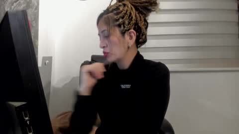 CATT EVANS online show from October 9, 12:08 am