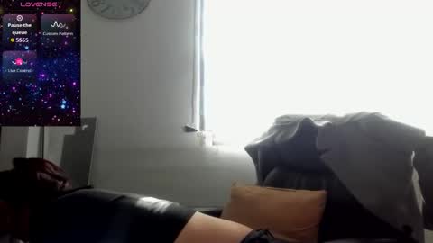 CATT EVANS online show from October 24, 8:05 pm