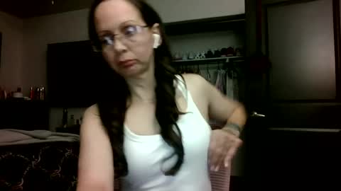 Snapshot of cautious2 chatting on August 5, 7:00 am cautious online show from August 5, 7:00 am