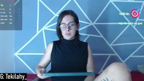Snapshot of cava_pretty chatting on January 27, 8:17 pm cava_pretty online show from January 27, 8:17 pm