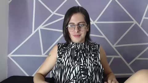 Snapshot of cava_pretty chatting on February 24, 10:37 am cava_pretty online show from February 24, 10:37 am